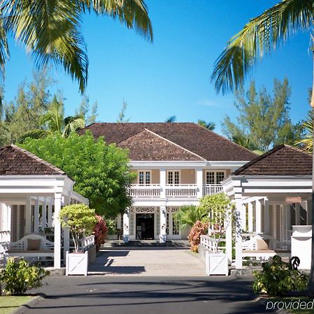 Lux* Saint Gilles Resort Exterior foto Villa Hibiscus