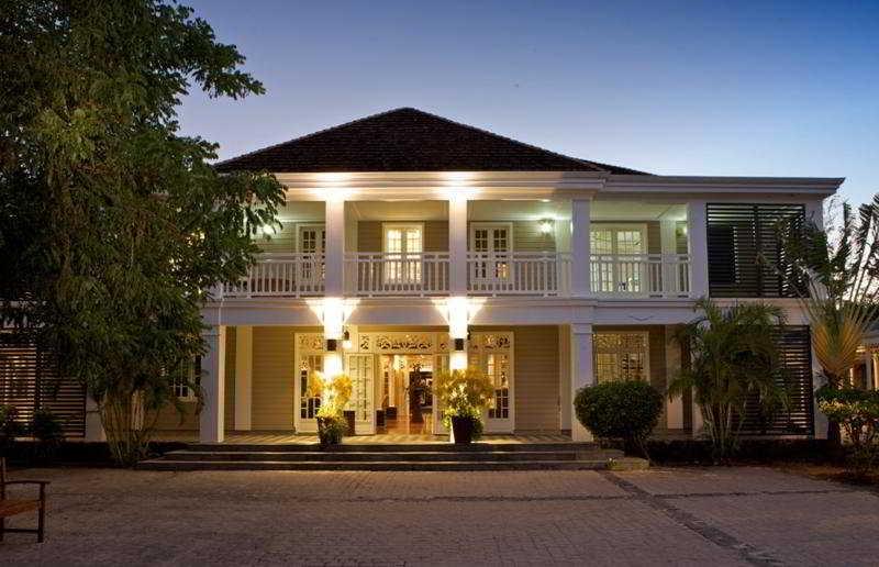 Lux* Saint Gilles Resort Exterior foto The River Boutique Hotel
